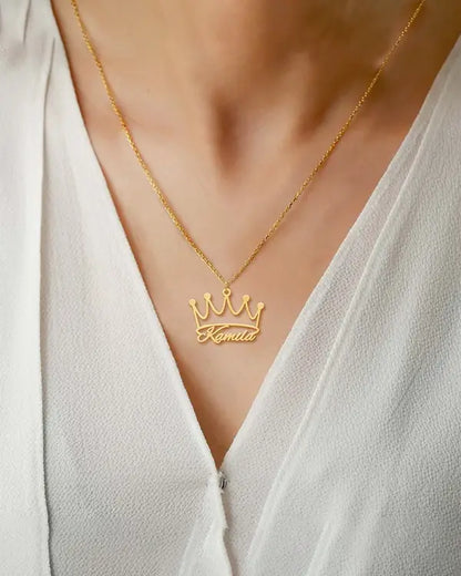 Personalised Queen Name Necklace